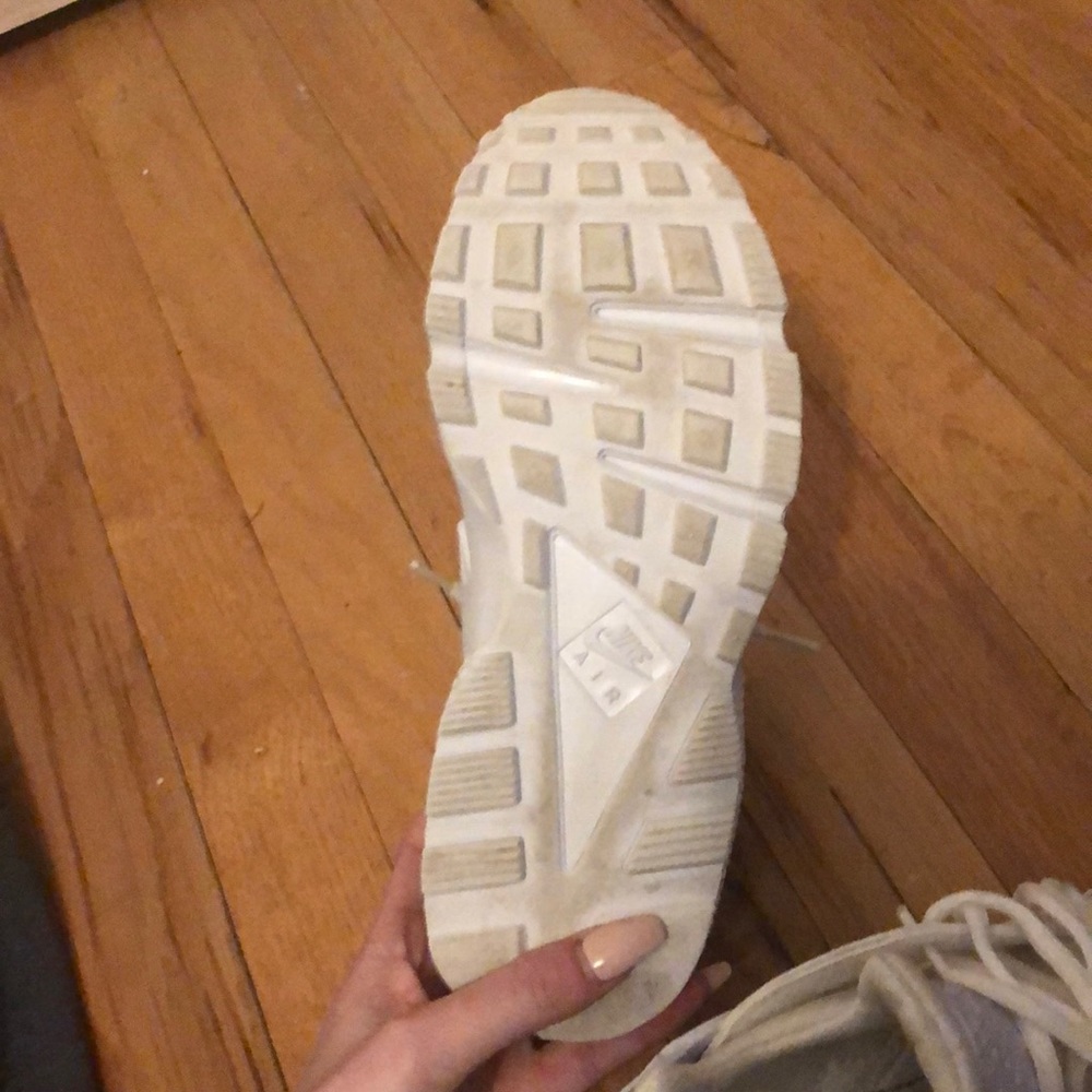 Shoe